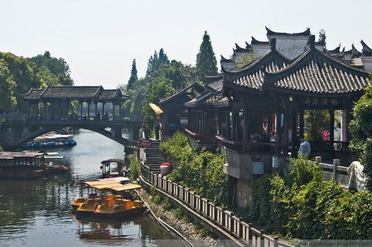 探索女人穿高跟鞋怎么走路?,加入知识星球平台